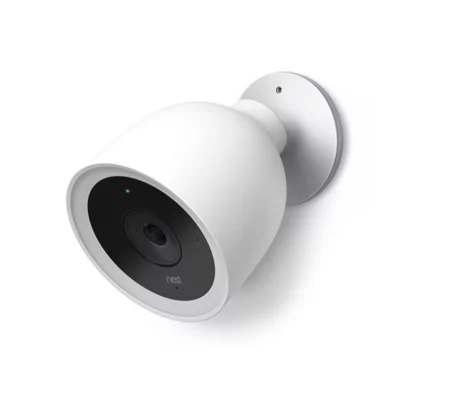 La caméra Nest Cam IQ Outdoor : Caméra de surveillance pour l'extérieur d'un commerce.